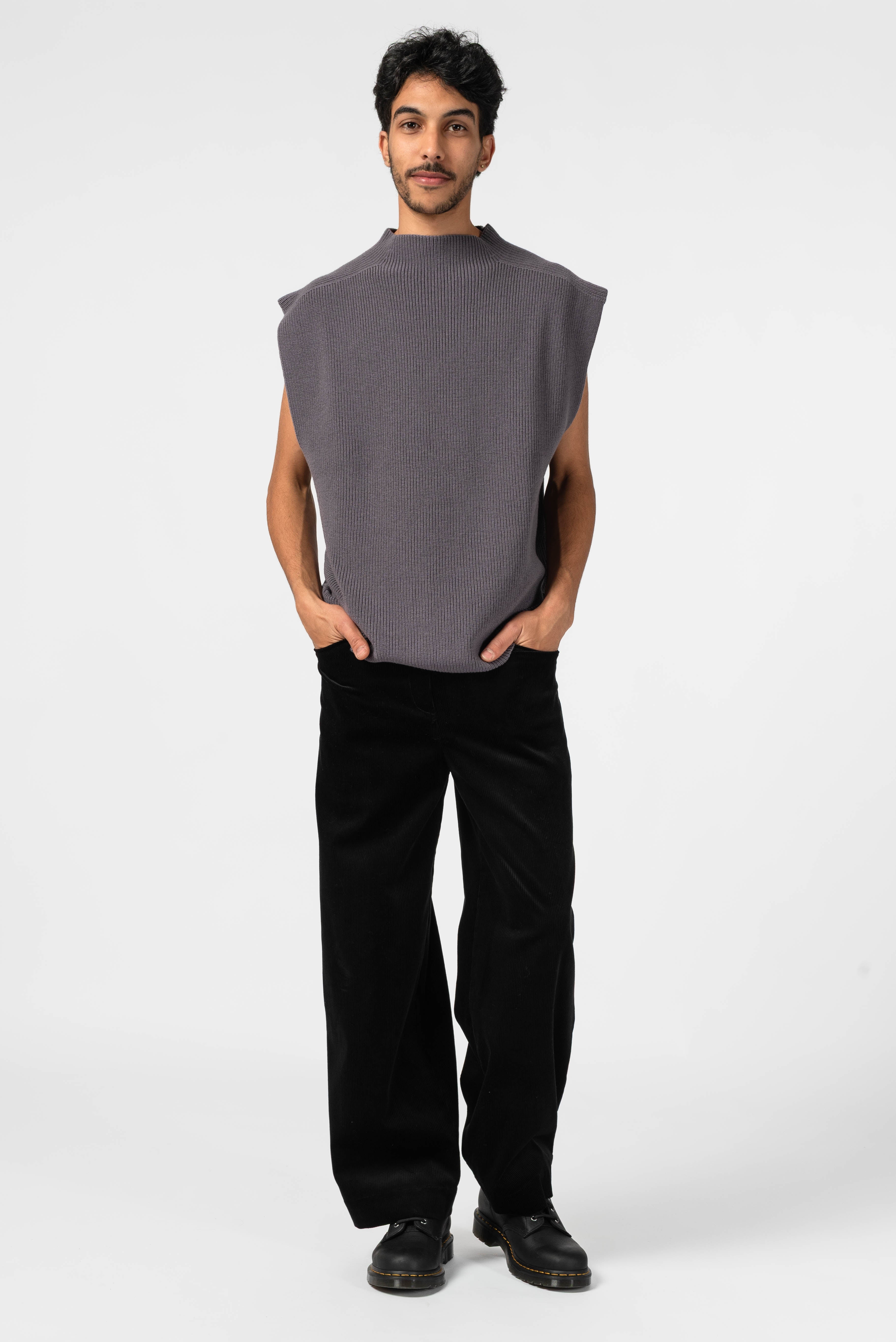 NNIstudio - TURTLENECK Strick - Pullunder - Red Mahogany - XS - 