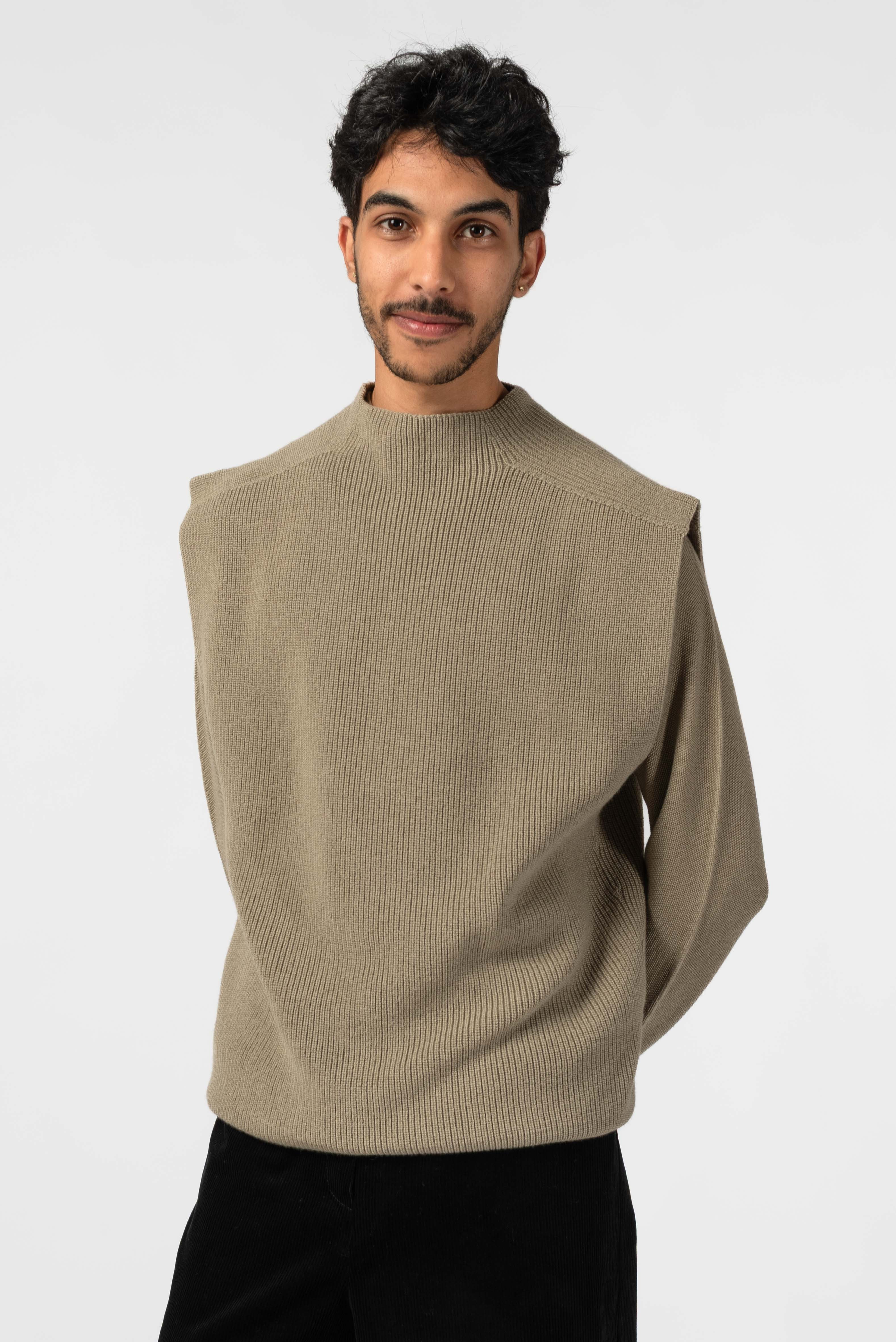 NNIstudio - TURTLENECK Strick - Pullunder - Red Mahogany - XS - 