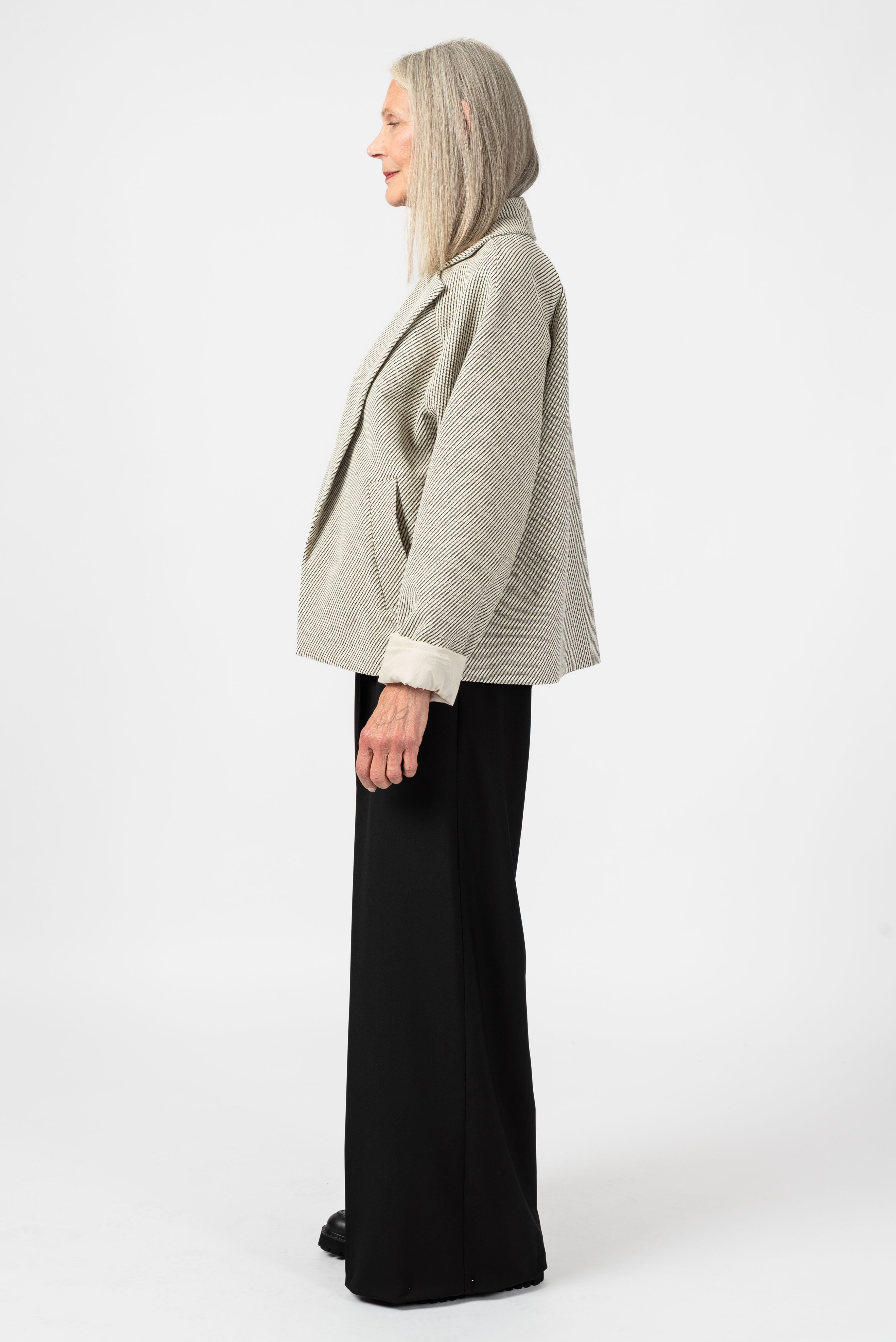 NNIstudio - UNLINED Jacke - Phantom Black / Birch White - Onesize - 