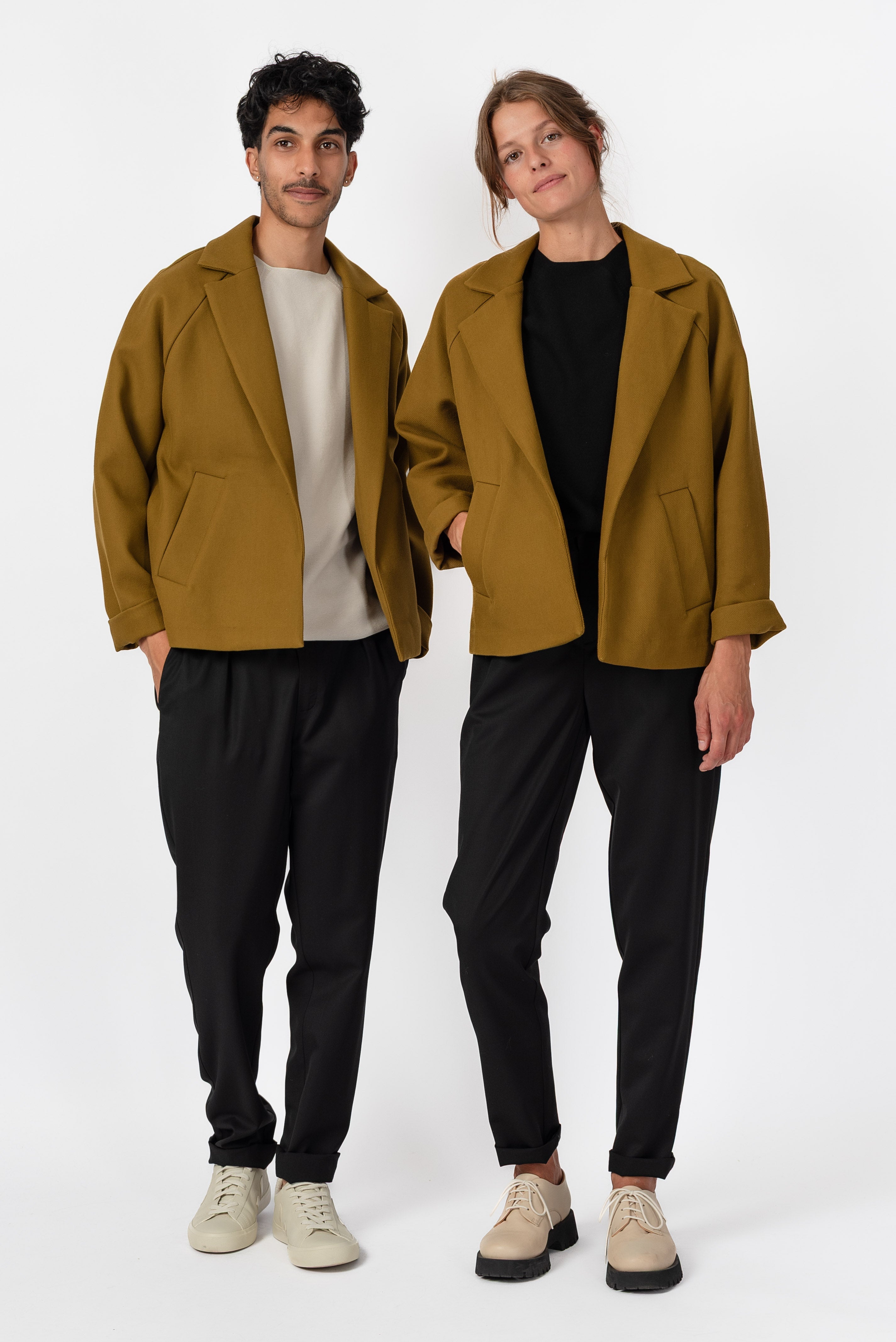 NNIstudio - UNLINED Jacke - Tapenade Golden Brown - Onesize - 
