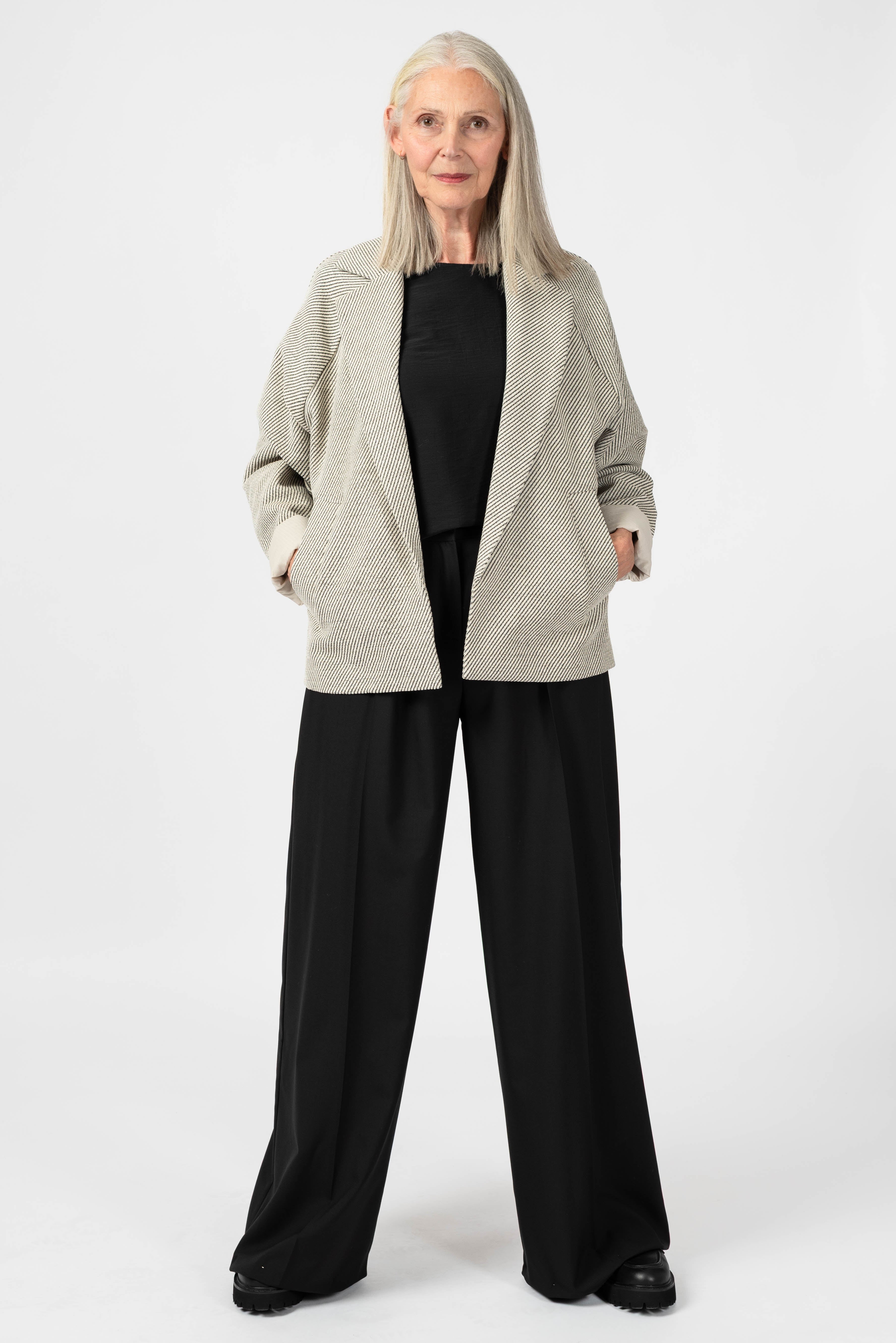 NNIstudio - UNLINED Jacke - Tapenade Golden Brown - Onesize - 