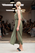 NNIstudio - V Kleid - Olive Green - XS -